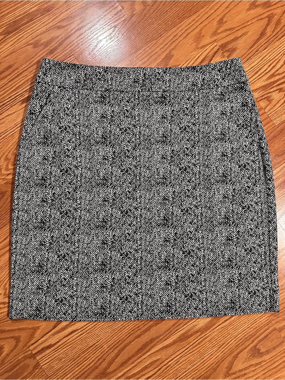 CAbi Agent Black and White Herringbone Pencil Skirt size 14
